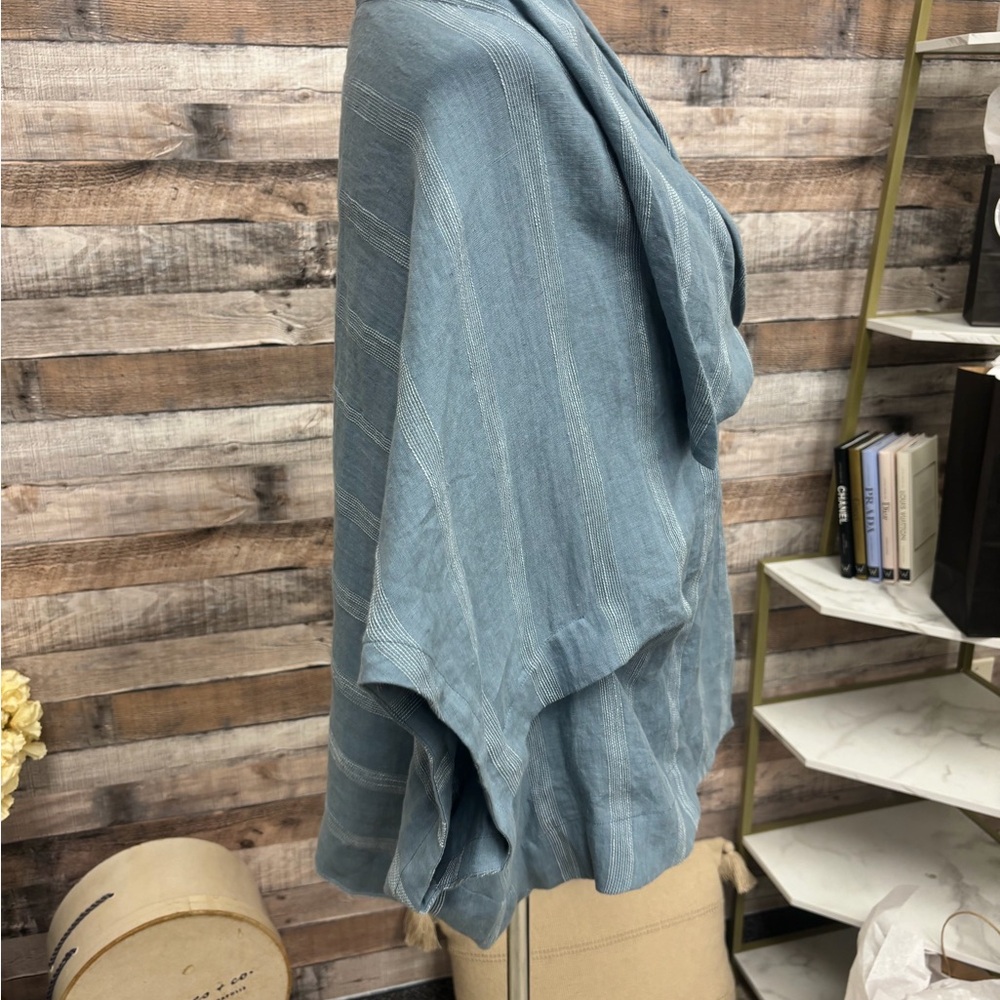 Moyuru Cornflower Blue Linen Poncho Style Top L - Picture 2 of 4